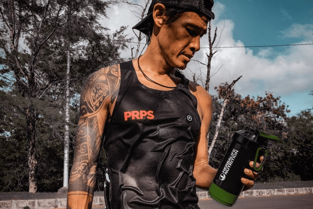 Sweat it out! No more compound effect of sweat on the weight of running clothes - Purpose Performance Wear
