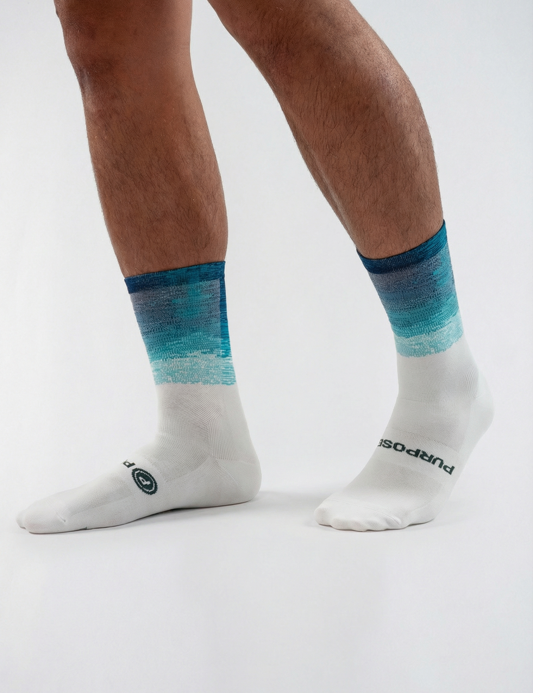 borealis-performance-running-cycling-socks-lightweight-monogram-azure-01.png