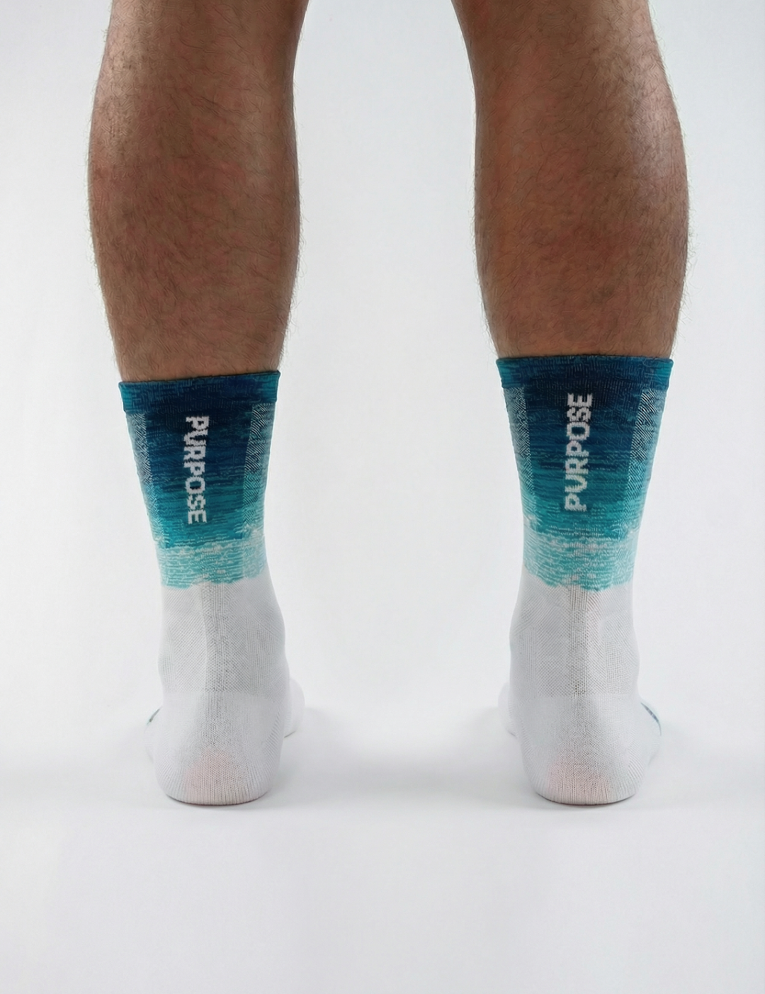 borealis-performance-running-cycling-socks-lightweight-monogram-azure-02.png
