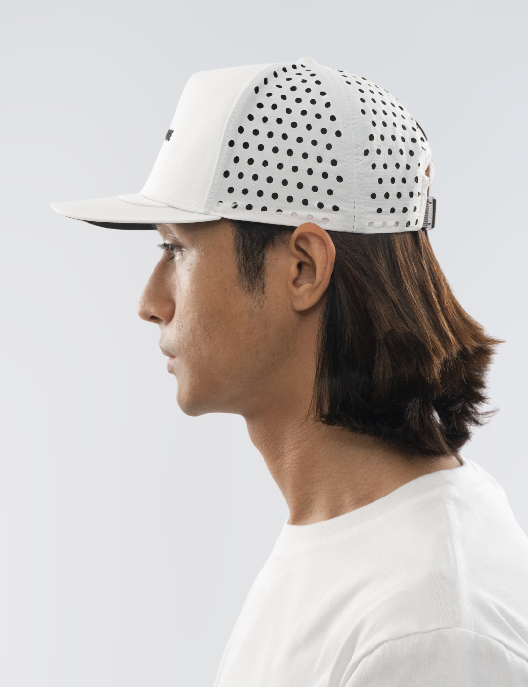 daily-performance-trucker-cap-white-02.png